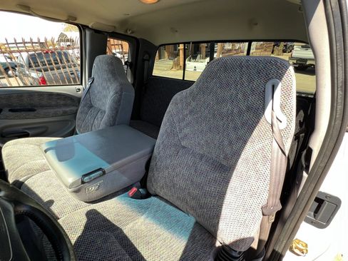Used 1999 Dodge Ram 2500 Truck 4x4 Quad Cab image 18