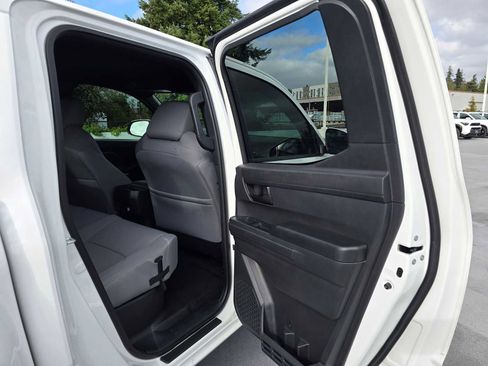 Certified 2025 Toyota Tacoma SR5 image 13