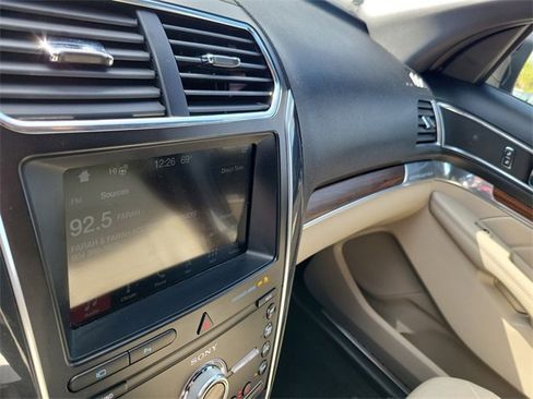 Used 2019 Ford Explorer Limited w/ Class III Trailer Tow Package image 20