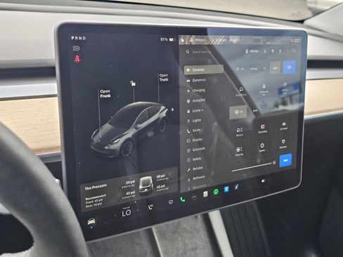Used 2021 Tesla Model Y Long Range AWD/4WD image 30