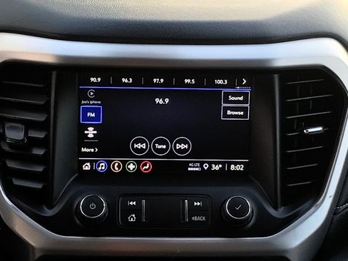 Used 2023 GMC Acadia SLE w/ Driver Convenience Package image 7