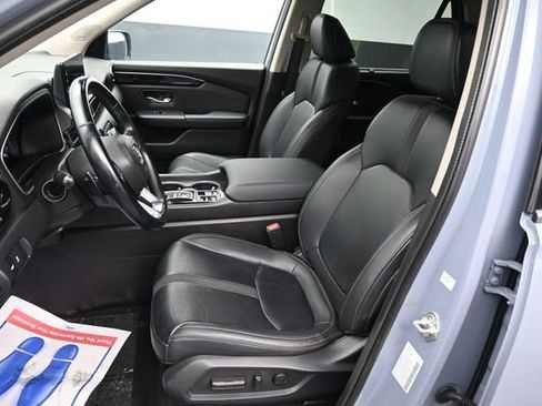Certified 2024 Honda Pilot Touring image 17