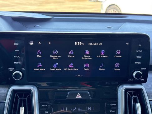 Used 2022 Kia Sorento EX w/ Panoramic Sunroof Package image 27