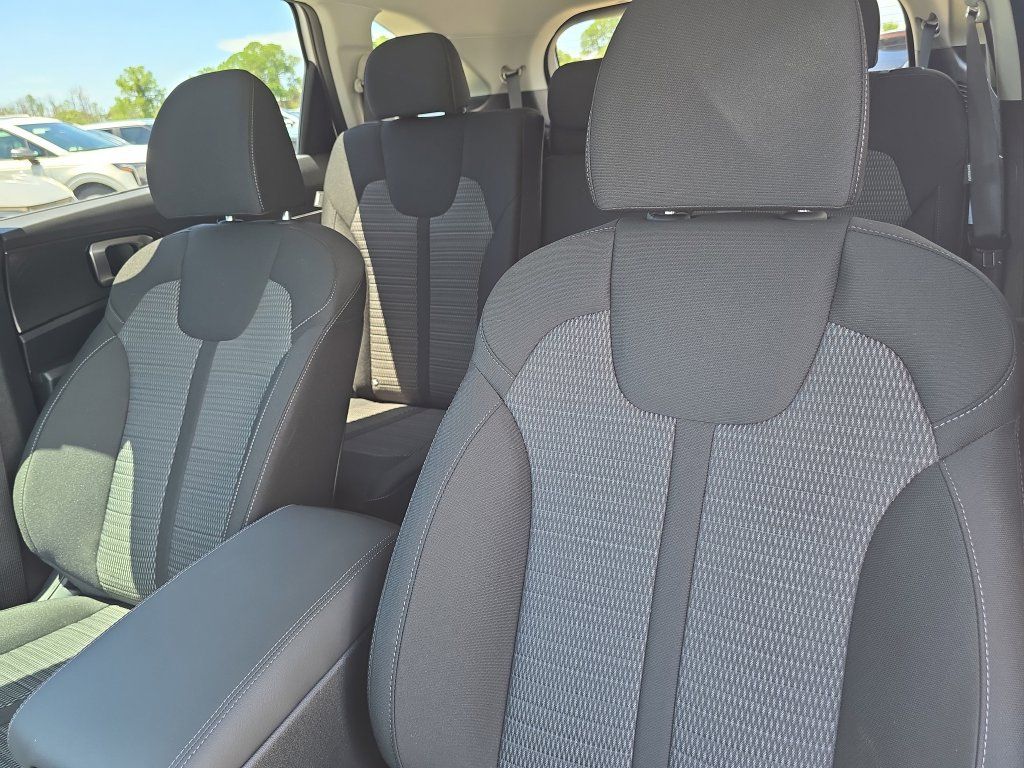 New 2026 Kia Sorento LX FWD image 20