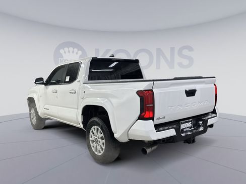 New 2025 Toyota Tacoma SR5 AWD/4WD image 4