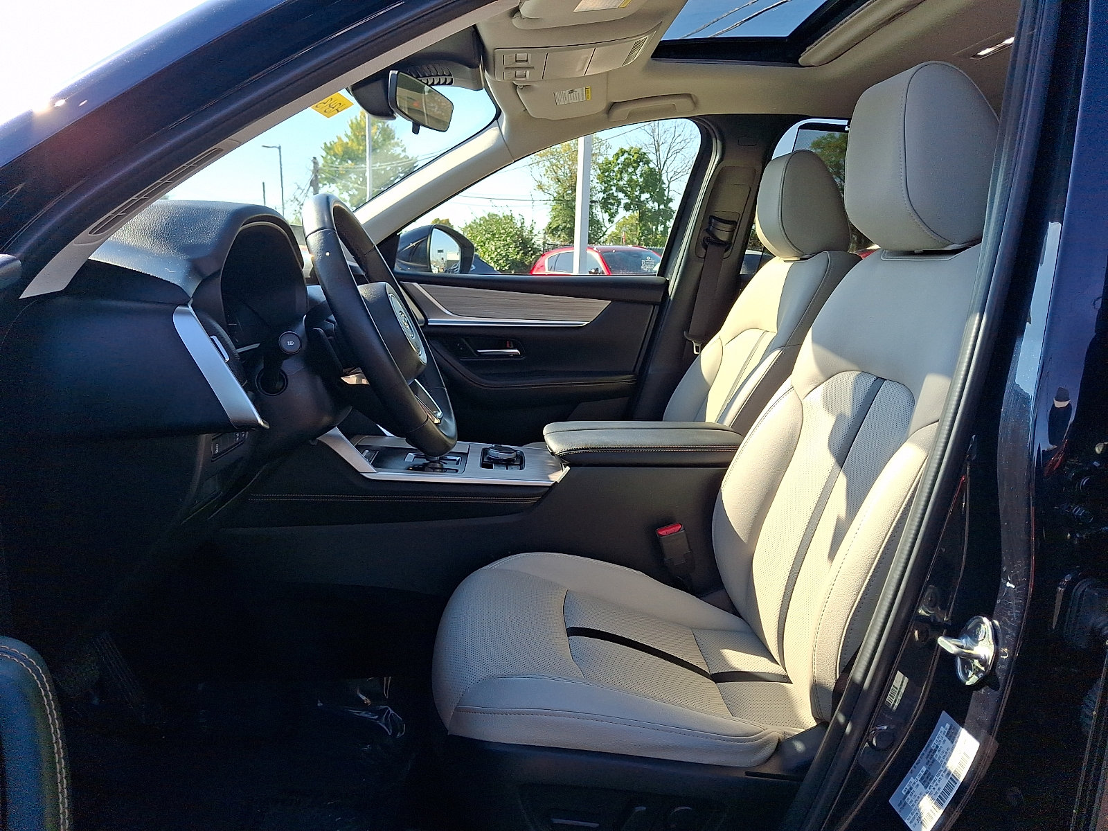 Certified 2024 MAZDA CX-90 3.3 Turbo w/ Preferred Package AWD/4WD image 17