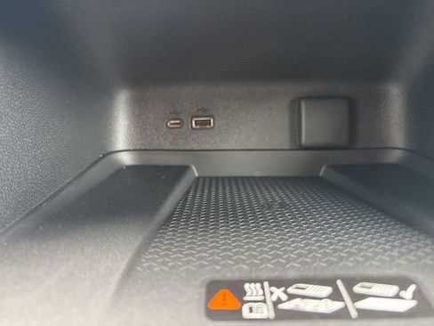 New 2026 Chevrolet Traverse LT image 37