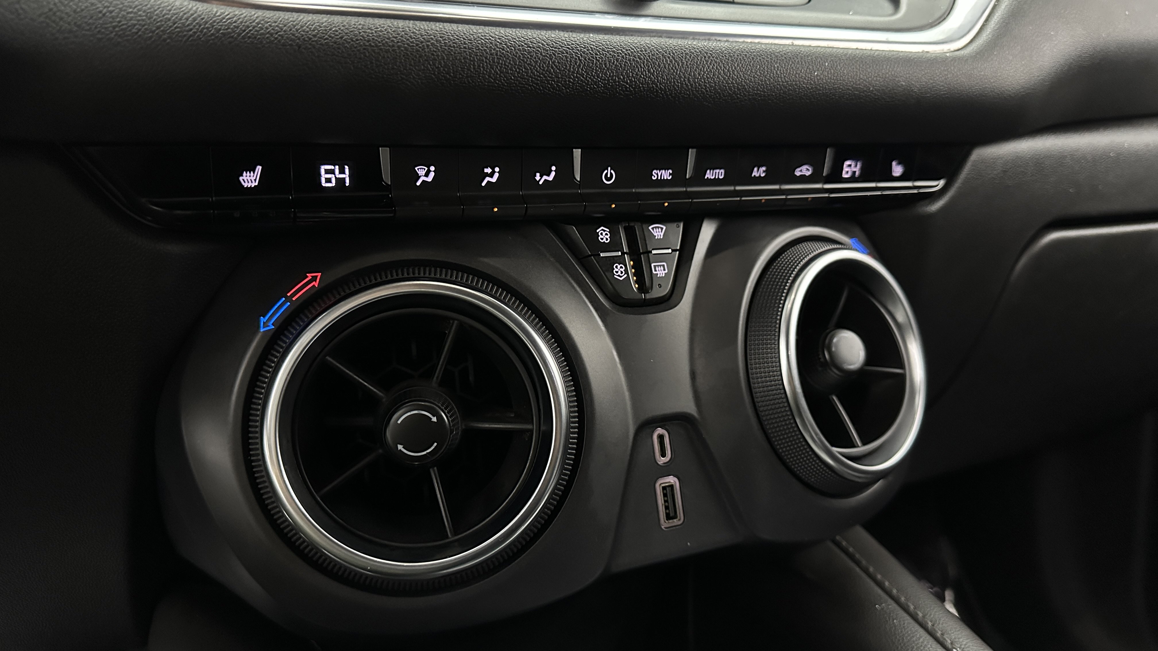Used 2023 Chevrolet Blazer LT FWD image 21