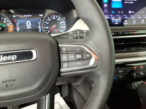 Used 2024 Jeep Compass Limited AWD/4WD image 17