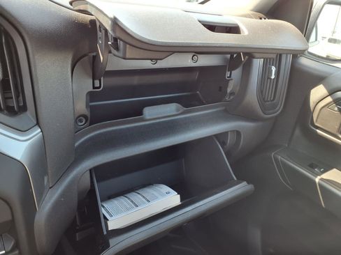 Used 2025 Chevrolet Silverado 1500 W/T image 11