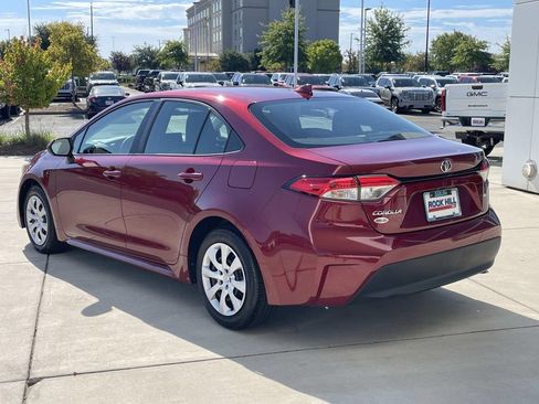 Used 2024 Toyota Corolla LE FWD image 2