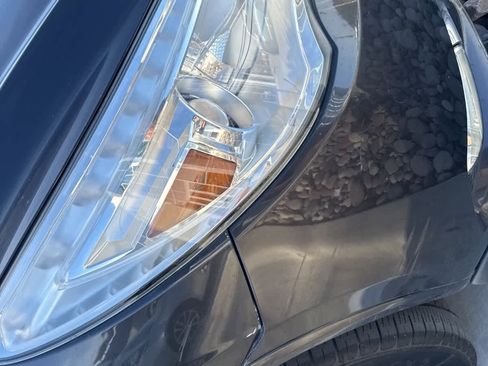 Used 2017 Buick Enclave Leather image 12