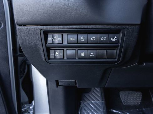 Used 2023 Toyota Tundra Platinum image 14