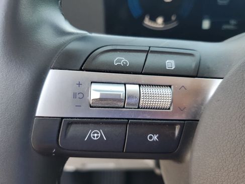 Used 2025 Hyundai Kona SEL FWD image 18