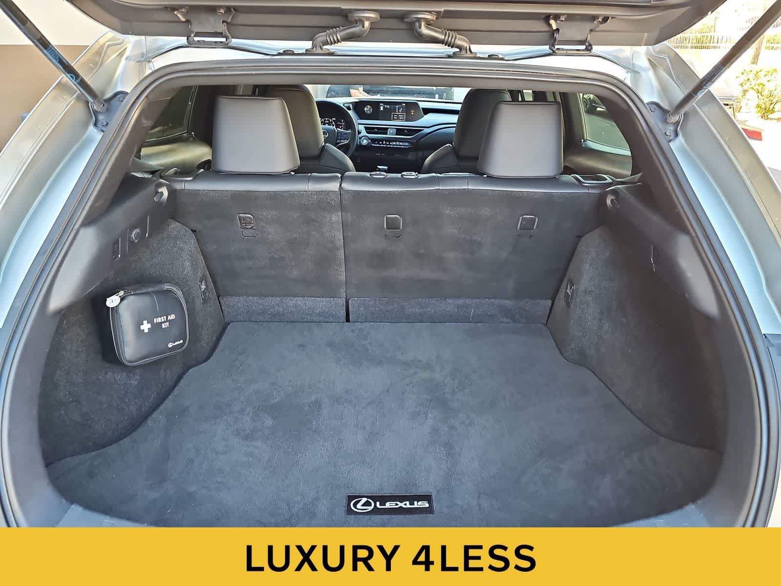 Used 2019 Lexus UX 200 w/ Accessory Package 2 FWD image 22