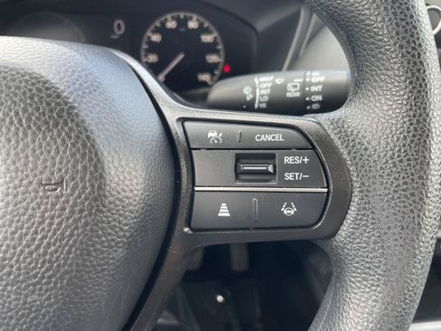 Used 2024 Honda HR-V LX image 16
