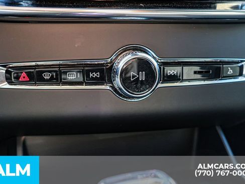 Used 2025 Volvo XC90 B6 Plus image 47