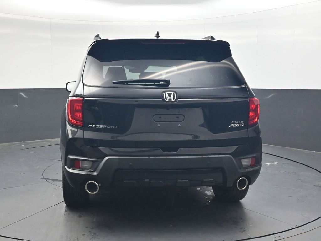 Used 2023 Honda Passport Elite image 5