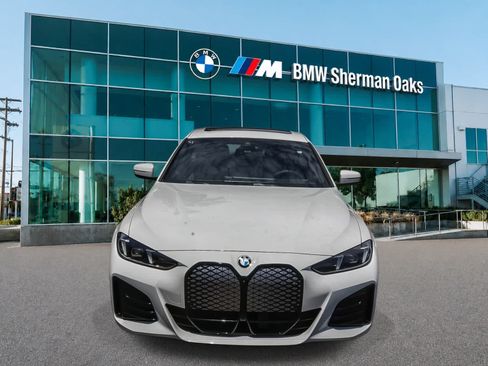 New 2026 BMW i4 eDrive40 w/ M Sport Package RWD image 2