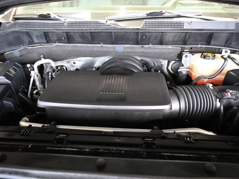 Used 2022 Chevrolet Silverado 1500 LTZ w/ LTZ Premium Package AWD/4WD image 32