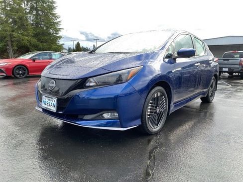 Used 2025 Nissan Leaf SV Plus image 4