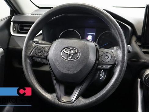 Certified 2022 Toyota RAV4 LE AWD/4WD image 15