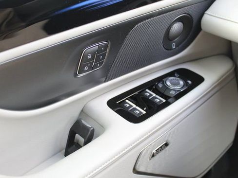 New 2026 Lincoln Nautilus Premier w/ Equipment Group 102A image 18