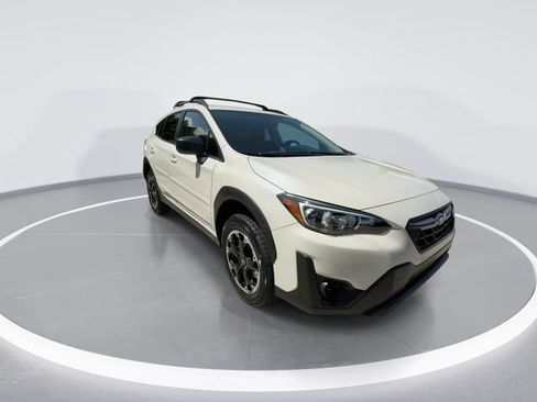 Certified 2021 Subaru Crosstrek 2.0i AWD/4WD image 2