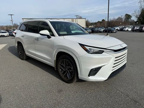 Used 2024 Lexus TX 350 FWD image 9