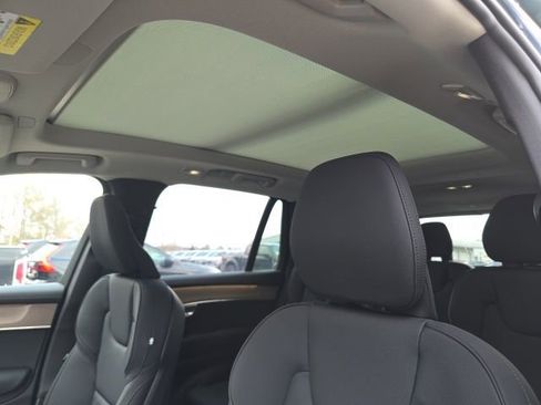 New 2026 Volvo XC90 B6 Plus w/ Protection Package Premier image 26