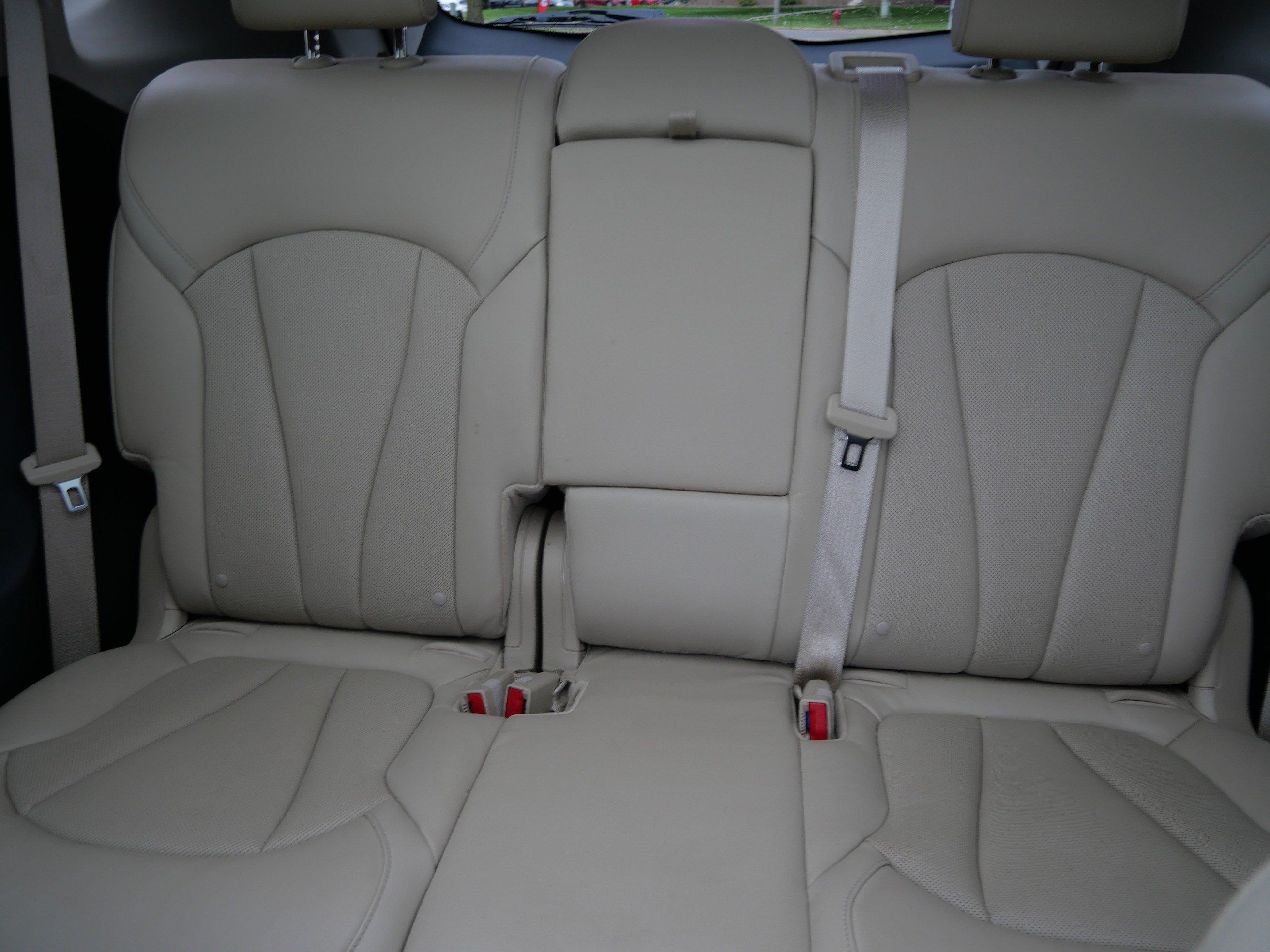 Used 2020 Buick Envision Essence AWD/4WD image 13