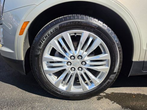 Used 2017 Cadillac XT5 Premium Luxury AWD/4WD image 9