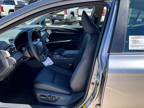 New 2026 Toyota Camry XLE image 9