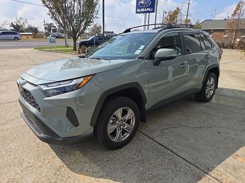 Used 2023 Toyota RAV4 XLE image 12