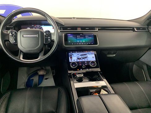 Used 2019 Land Rover Range Rover Velar R-Dynamic SE AWD/4WD image 32