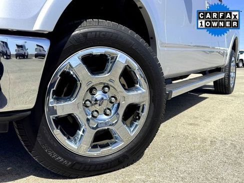 Used 2014 Ford F150 Lariat w/ Equipment Group 502A Luxury image 2