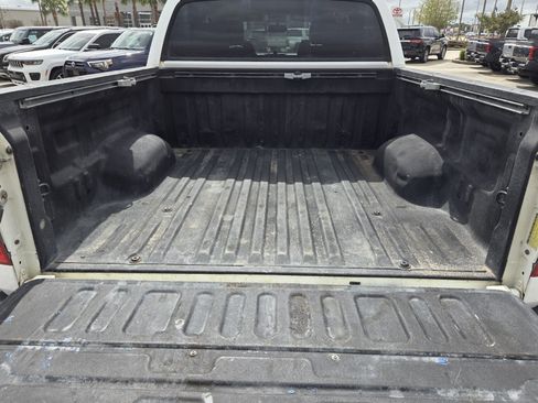 Used 2016 Toyota Tundra SR5 w/ TRD Off Road Package image 9