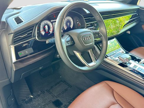 Used 2023 Audi Q8 Premium Plus AWD/4WD image 9