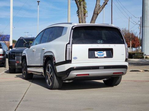 New 2026 Hyundai Ioniq 9 Limited image 3