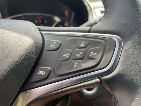Used 2024 Chevrolet Equinox LT FWD image 8
