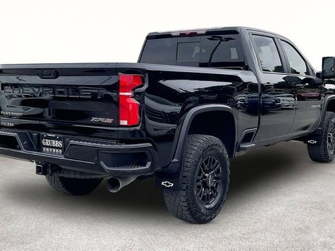 Used 2025 Chevrolet Silverado 2500 ZR2 w/ LPO, Dark Essentials Package AWD/4WD image 2