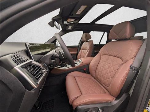 New 2026 BMW X5 xDrive50e w/ Executive Package AWD/4WD image 4