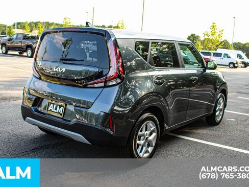 Used 2025 Kia Soul LX w/ LX Technology Package FWD image 5
