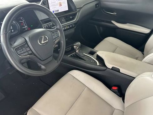Used 2023 Lexus UX 250h FWD w/ Accessory Package (Z2) image 11