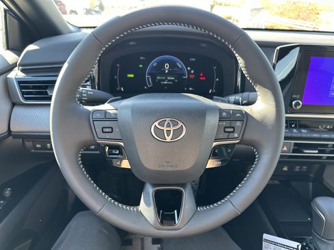New 2026 Toyota Camry SE w/ Convenience Package image 16
