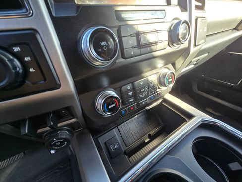 Used 2021 Ford F350 Platinum w/ FX4 Off-Road Package image 15