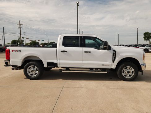 New 2026 Ford F250 XLT w/ FX4 Off-Road Package AWD/4WD image 7