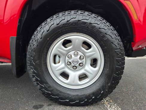 Used 2022 Nissan Frontier S w/ Technology Package image 10