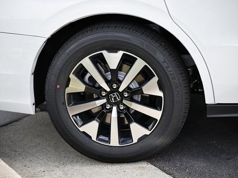 New 2026 Honda Odyssey EX-L image 18