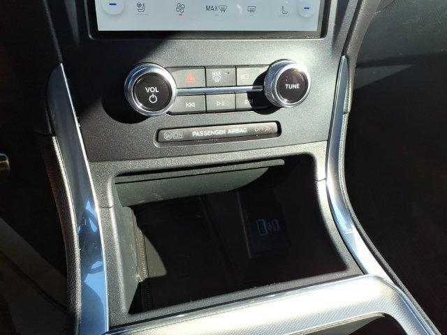 Certified 2024 Ford Edge ST w/ Equipment Group 401A AWD/4WD image 20
